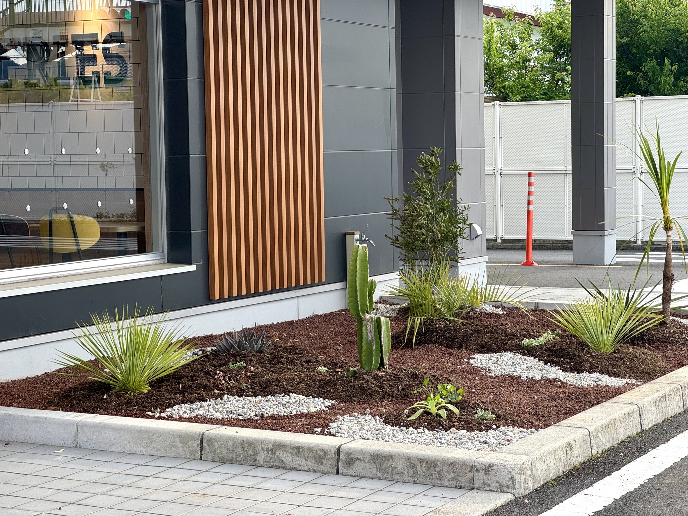 マクドナルド島田中河町店様、ご依頼誠にありがとうございました。